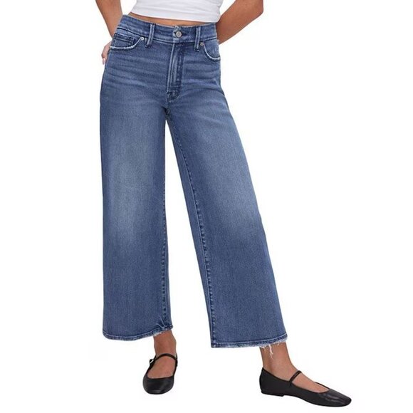 Good American Jeans - Picture 13 of 15